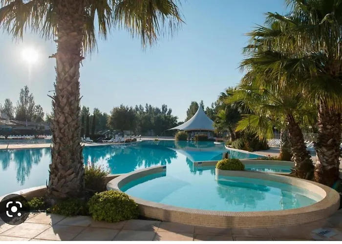 Mobil 2 Chambres, 4 A 6 Personnes, Plage, La Carabasse - 4 Etoiles 维亚斯