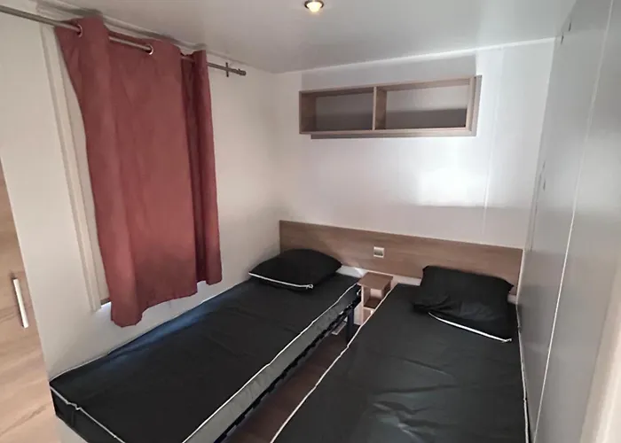 Mobil 2 Chambres, 4 A 6 Personnes, Plage, La Carabasse - 4 Etoiles