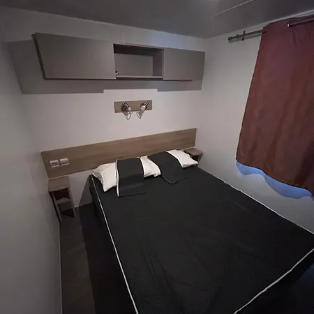 Mobil 2 Chambres, 4 à 6 Personnes, Plage, La Carabasse - 4 étoiles Camping Vias