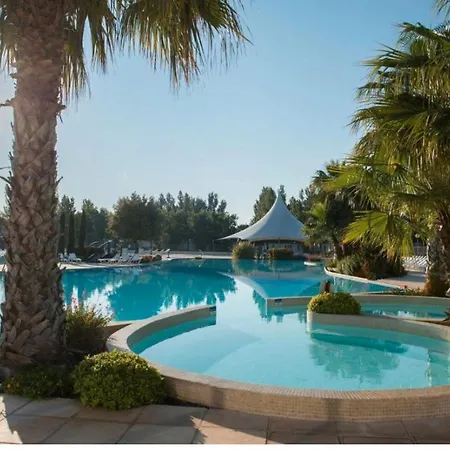 Mobil 2 Chambres, 4 A 6 Personnes, Plage, La Carabasse - 4 Etoiles Vias