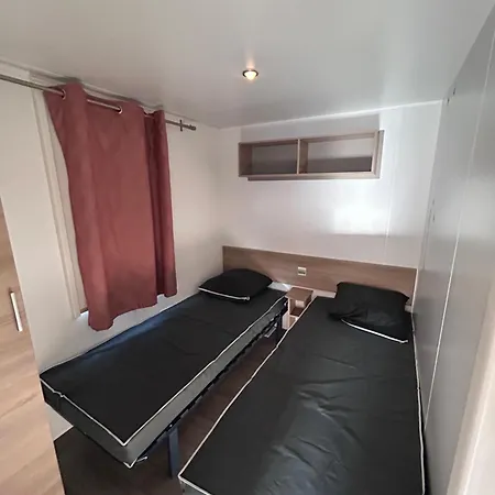 Mobil 2 Chambres, 4 à 6 Personnes, Plage, La Carabasse - 4 étoiles